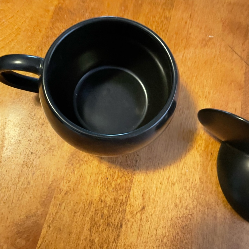 Pottery barn lidded Mickey Mouse coffee mug - Picture 2 of 5